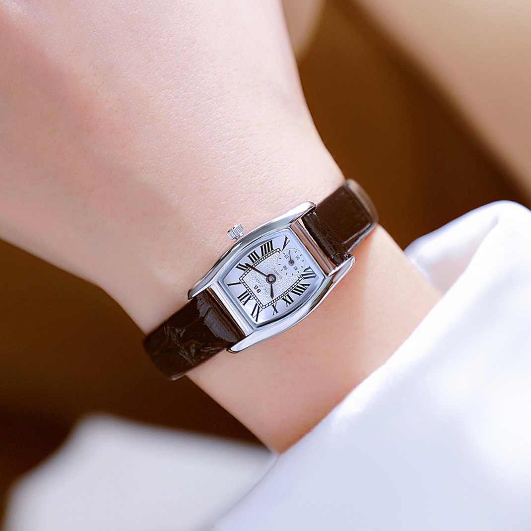 ساعة نسائية من BS متعددة الاست - مراجعة Luxury Watch Index وسعره
