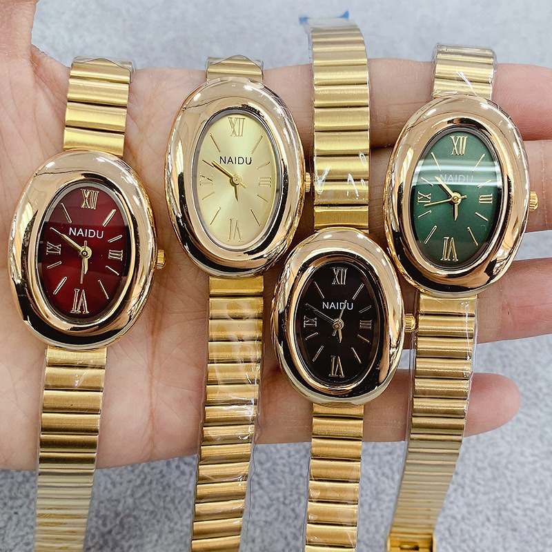العلامة التجارية الفاخرة الذهب - مراجعة Luxury Watch Index وسعره