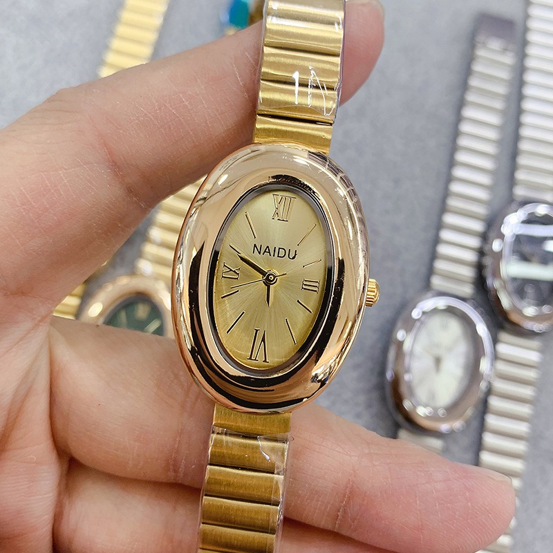 العلامة التجارية الفاخرة الذهب - مراجعة Luxury Watch Index وسعره