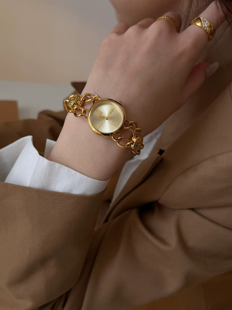 ساعة يد نسائية أنيقة بتصميم بس - مراجعة Luxury Watch Gift For Her وسعره