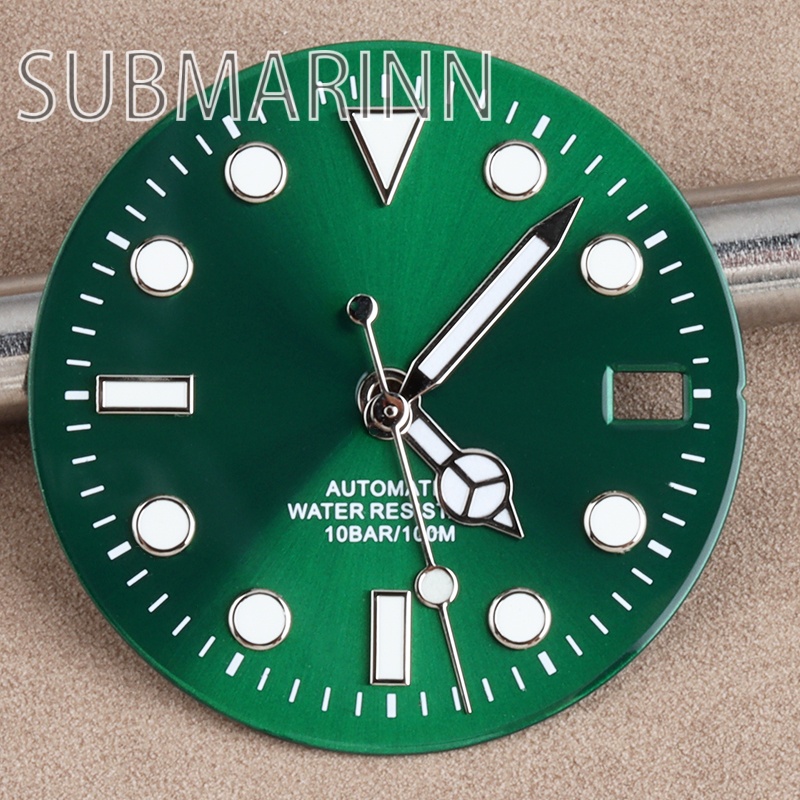 عقارب ساعة NH35 مقاس 28.5 مم م - مراجعة Luxury Watch With Green Dial وسعره
