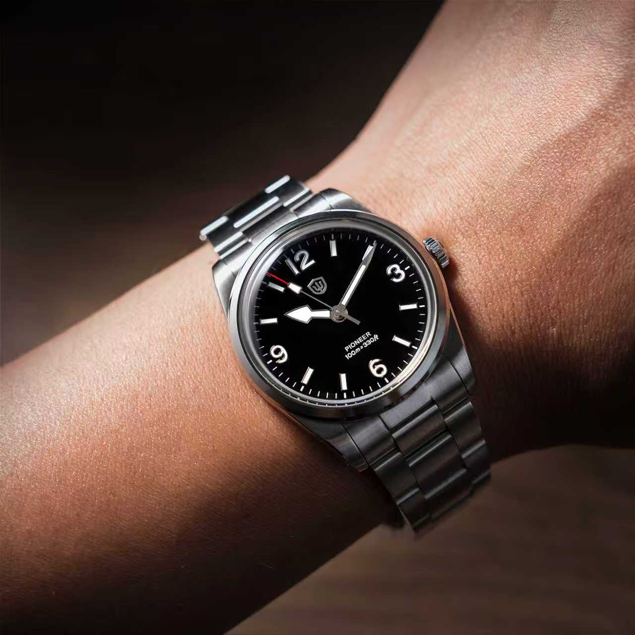 ساعة يد رجالية كوارتز من Watch - مراجعة Luxury Watch With Green Dial وسعره