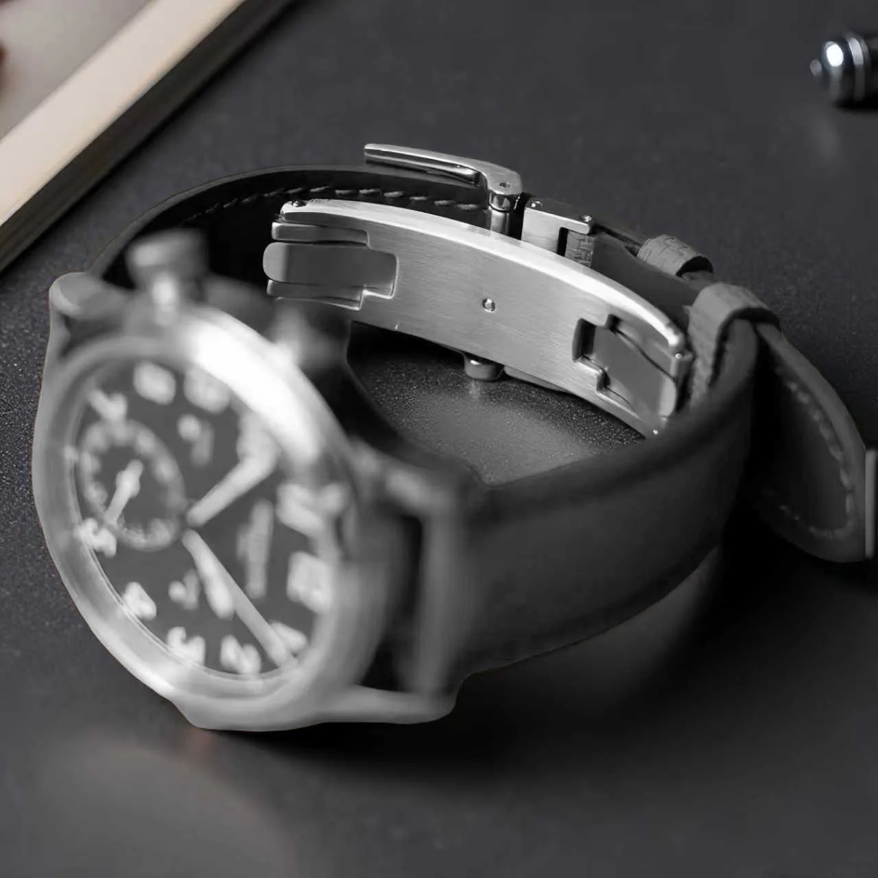 مشبك ساعة قابل للطي، مشبك زنبر - مراجعة Luxury Watch Expensive وسعره